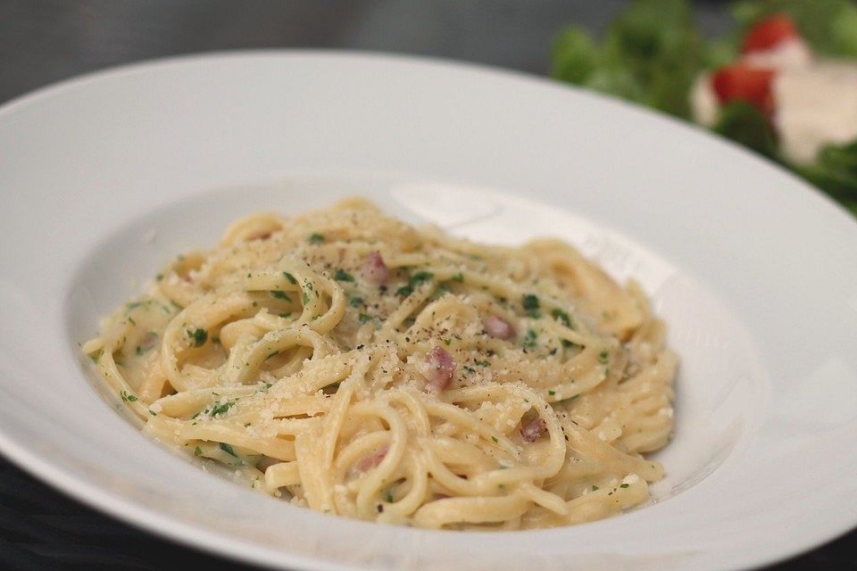 Spaghetti in Schinken-Sahne-Soße