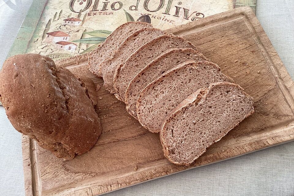 Weizen-Dinkel-Einkorn-Brot mit Roggen