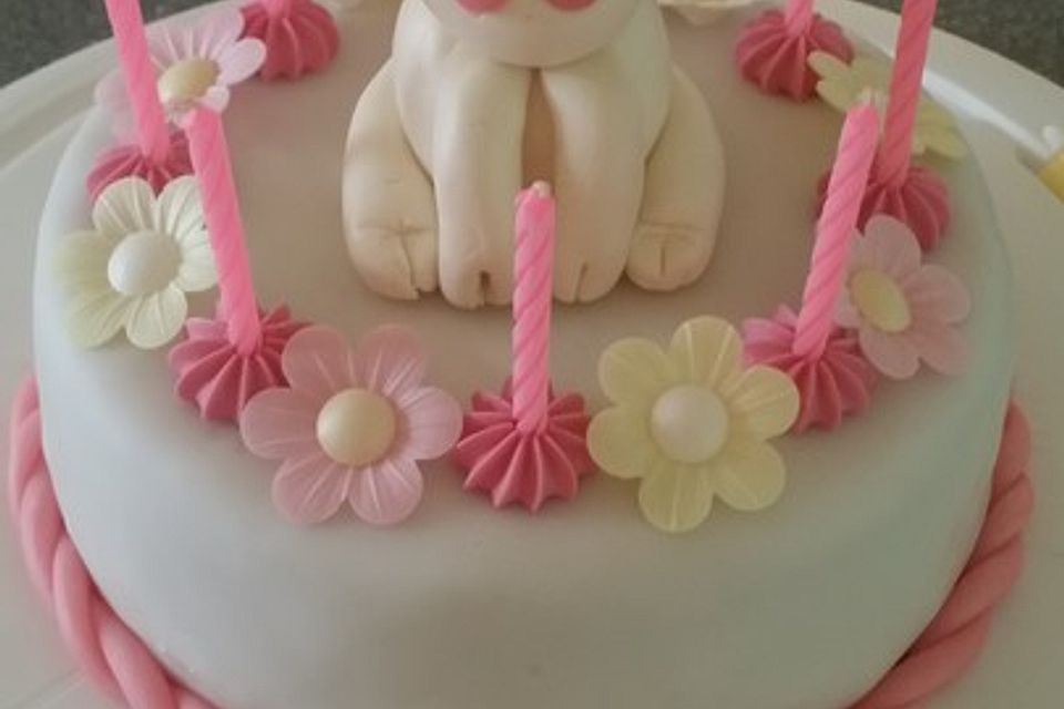 Einhorn-Fondant-Torte