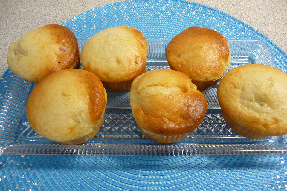 Joghurt-Ahornsirup-Muffins mit Rhabarber