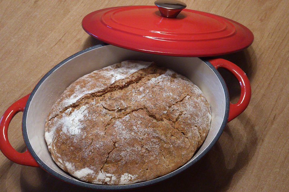 Hafer-Chia-Dinkel-Topfbrot