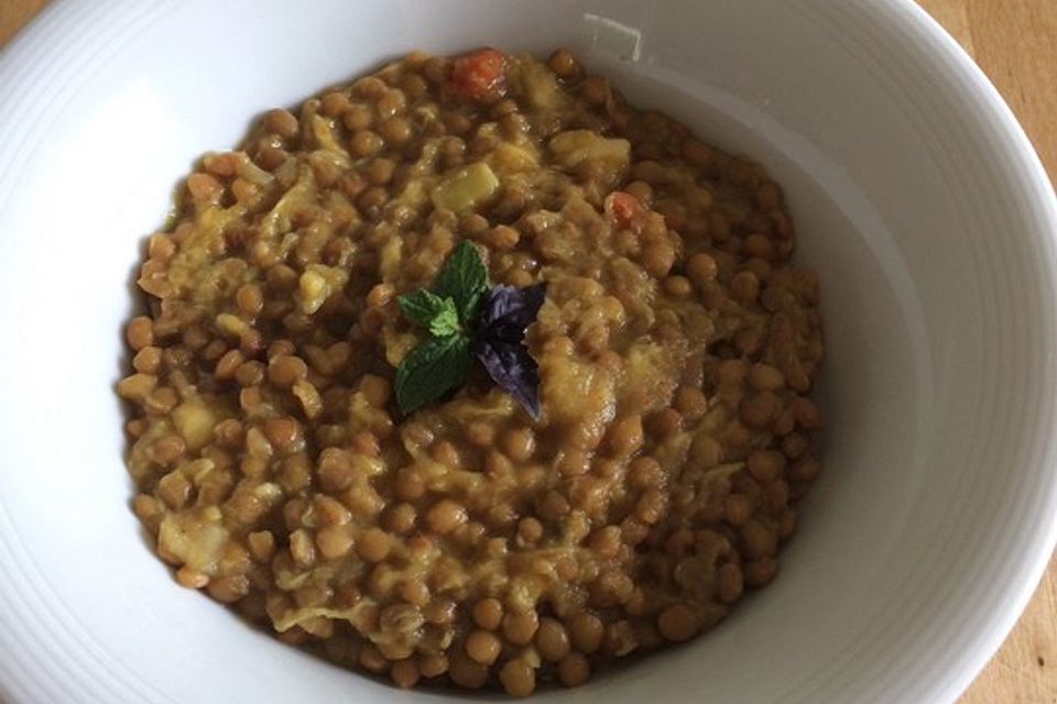 Veganes Linsencurry mit Durian oder Jackfruit