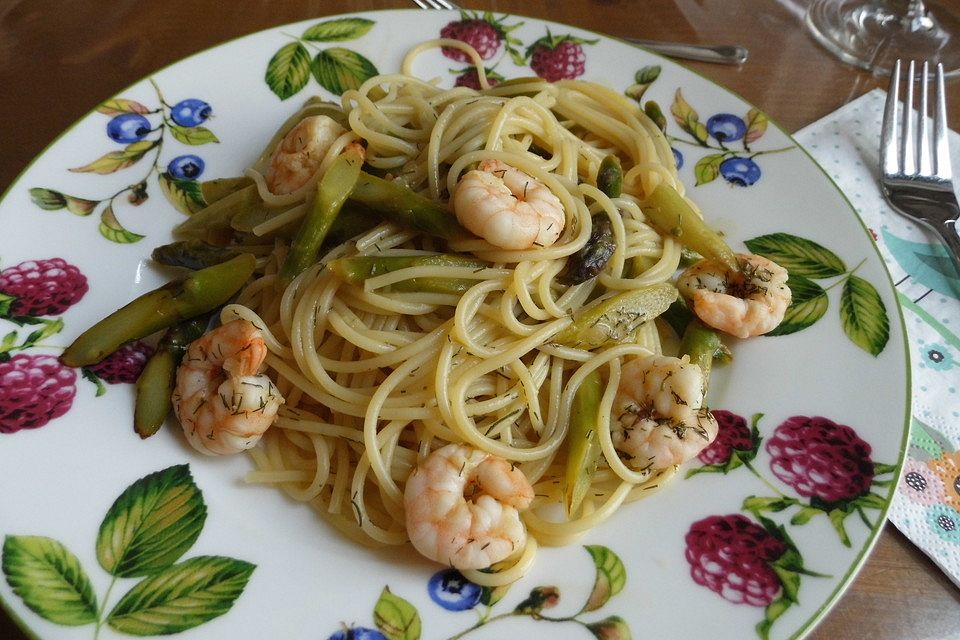 Spaghetti mit Spargel-Shrimps-Sauce