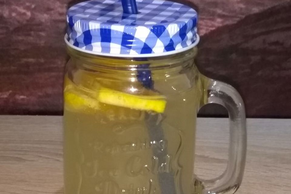 Selbst gemachte Pfefferminz-Zitronen-Limonade