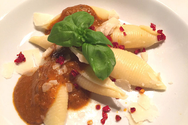 Roberts Pasta mit Tomaten und Bärlauchpesto von Robert_3| Chefkoch