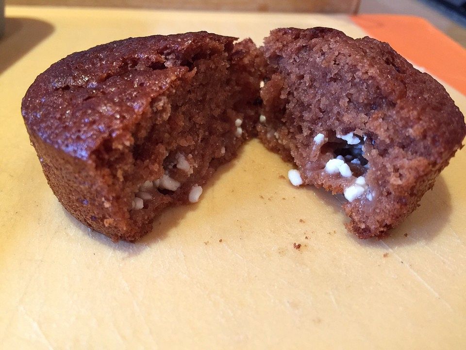 Schokoladenmuffins mit Frischkäsefüllung von flowber| Chefkoch