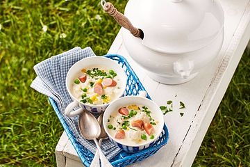 Blumenkohlsuppe mit Würstchen