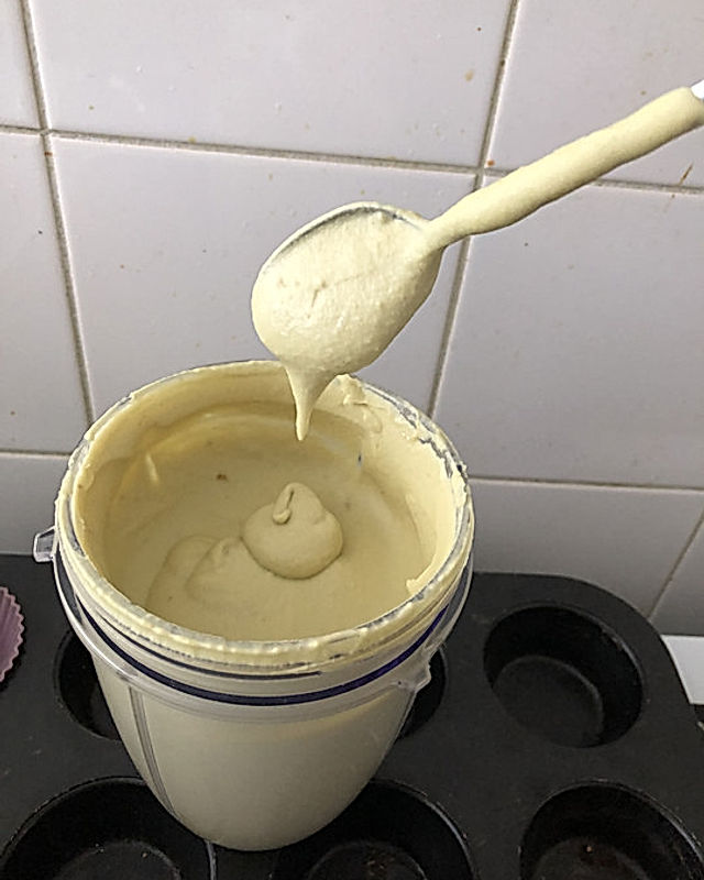 Schälerbsen-Hummus mit Bärlauchpaste