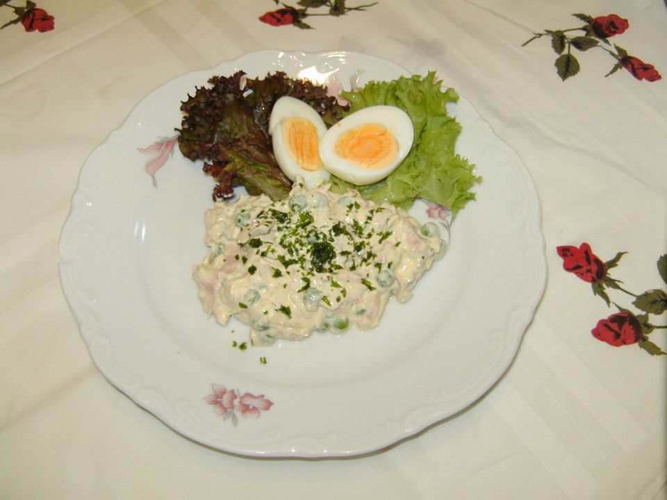 Fleischsalat mit gekochten Eiern und Erbsen von Anaid55| Chefkoch
