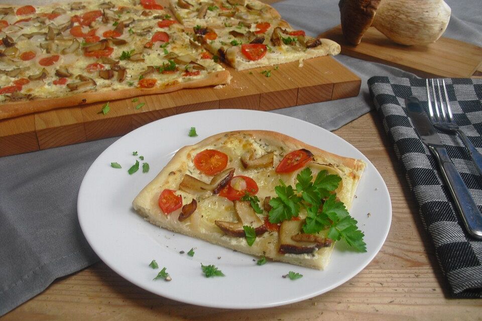 Steinpilz-Flammkuchen