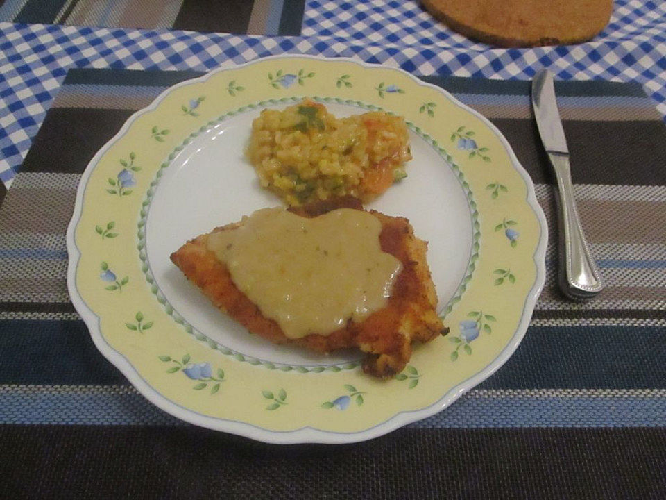 Panierte Putenschnitzel mit Zwiebelsoße von trekneb| Chefkoch