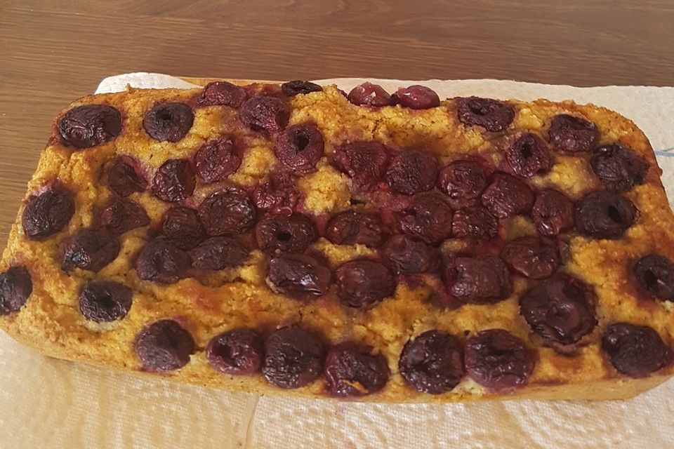 Verenas Low Carb Kirschkuchen mit Mandelmehl