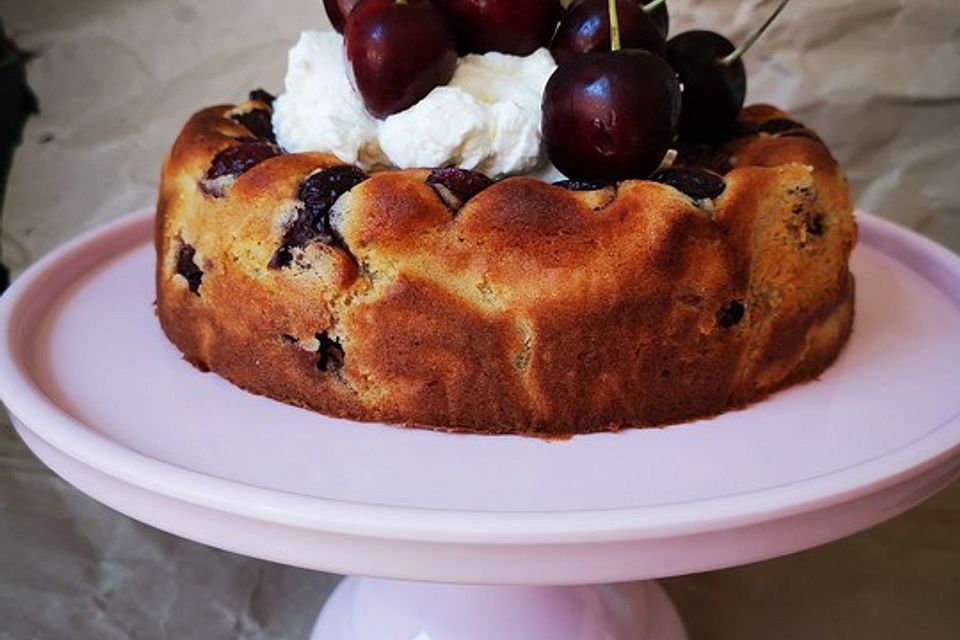 Verenas Low Carb Kirschkuchen mit Mandelmehl