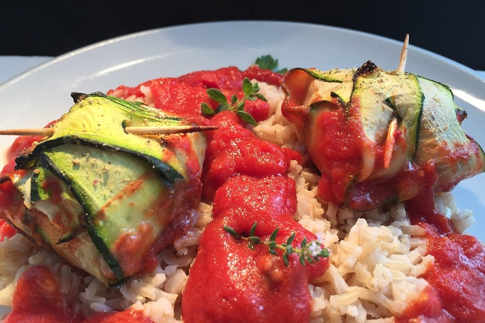 Zucchini-Päckchen mit Hackfleisch-Füllung