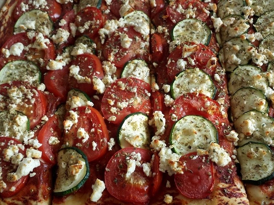 Tomaten-Zucchini-Quiche mit Feta - Kochen Gut | kochengut.de