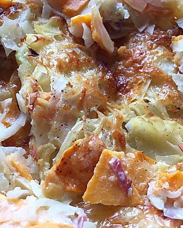 Kohlrabi-Kartoffelauflauf mit Süßkartoffeln und Schinkenwürfeln