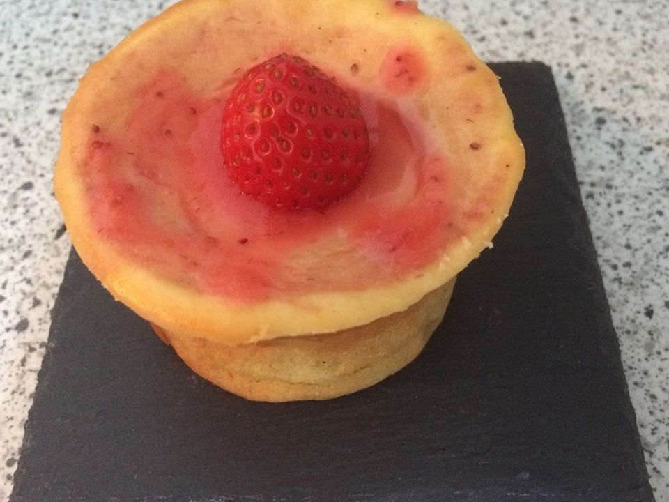 Mini-Cheesecakes mit Erdbeerpüree von Wurstsalat| Chefkoch