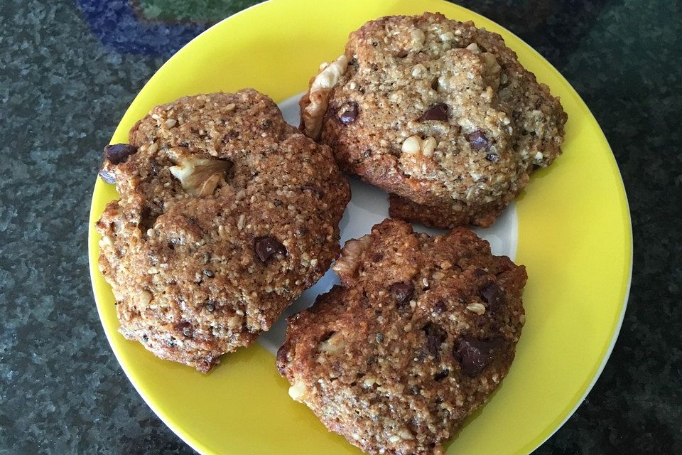 Buchweizen-Cookies mit Samen, Nüssen und Schokolade