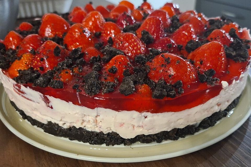 Oreo-Erdbeer-Torte