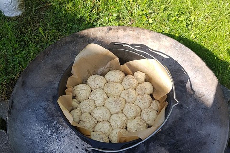 Zupfbrot aus dem  Dutch Oven