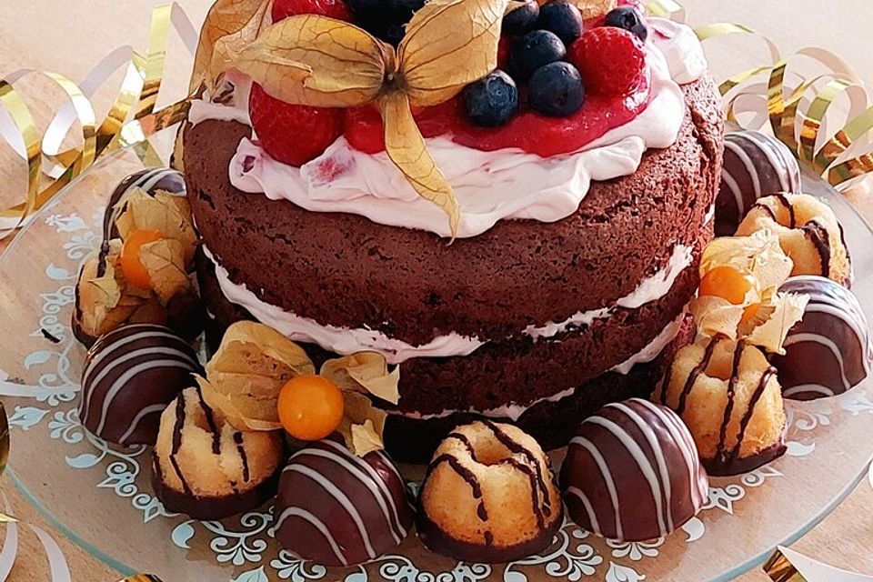 Naked Cake Beerentorte