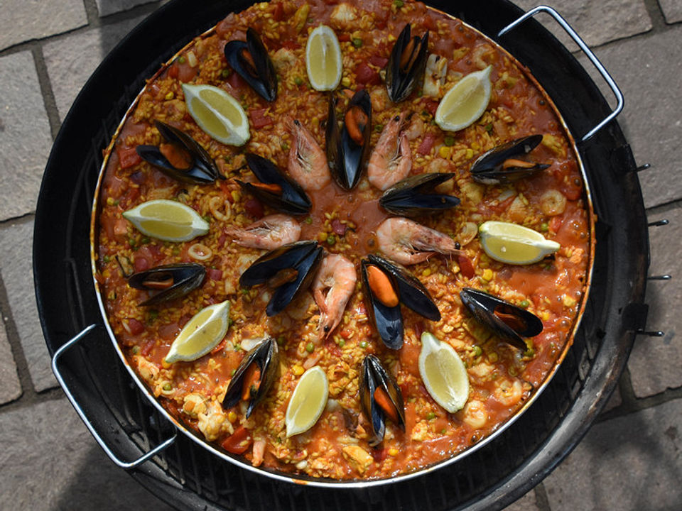 Paella Mit Meeresfruchten Fisch Und Geflugel Nach Schnabulierer Von Schnabulierer De Chefkoch