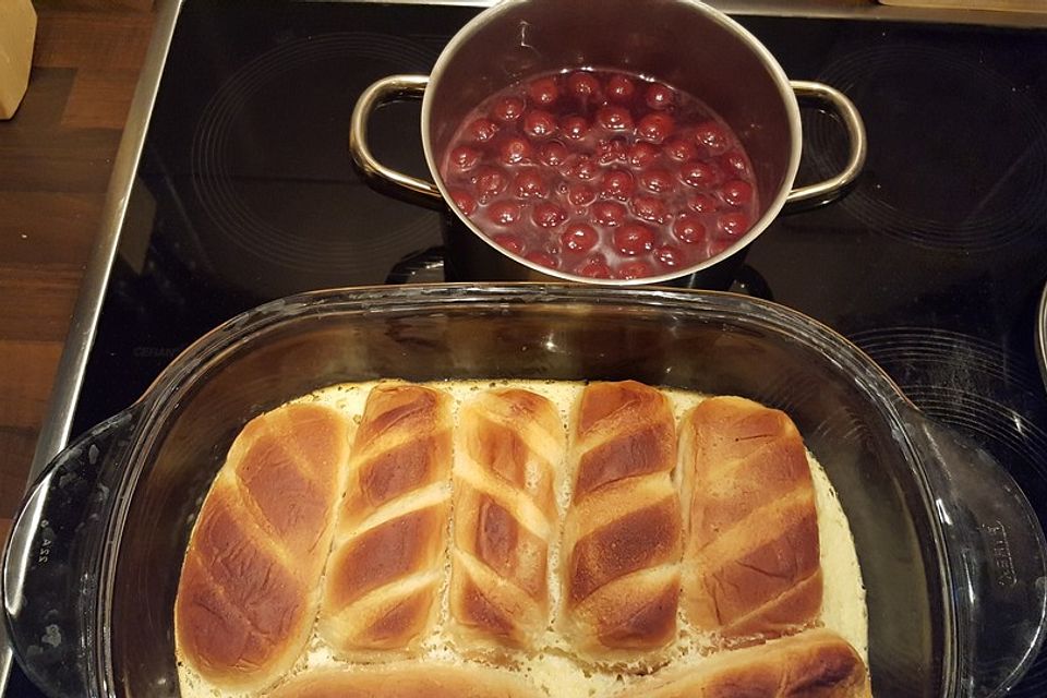 Croissant-Apfel-Auflauf