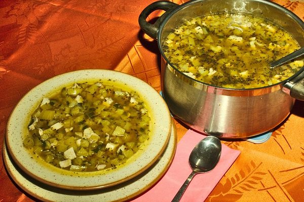 Gelbe Bete-Eintopf mit Hühnerfleisch von Tatunca | Chefkoch