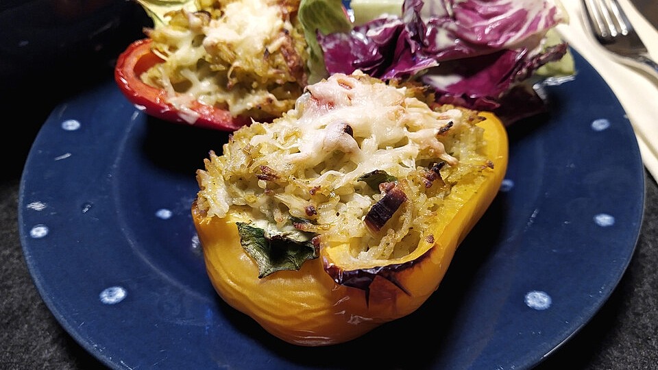 Vegetarisch gefüllte Paprika-image
