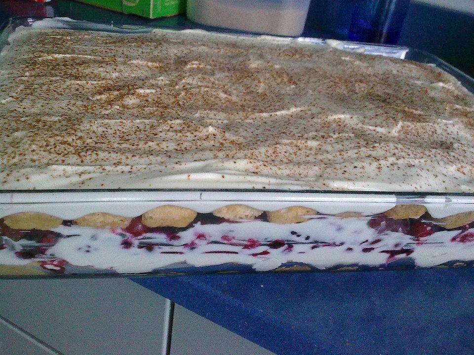 Schnelles Beeren-Tiramisu von mamavic| Chefkoch
