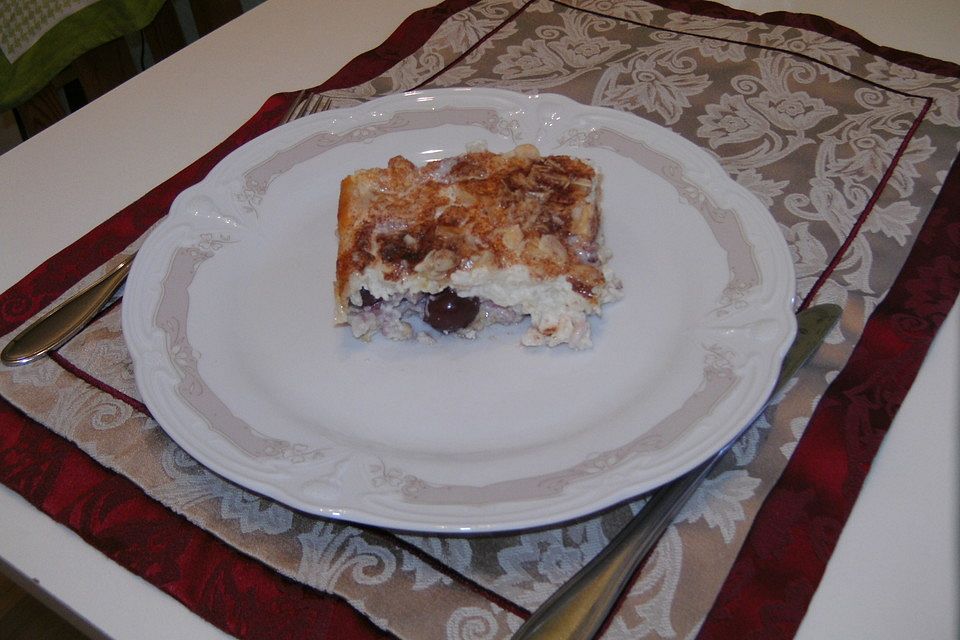 Milchreis-Quark-Auflauf mit Sauerkirschen