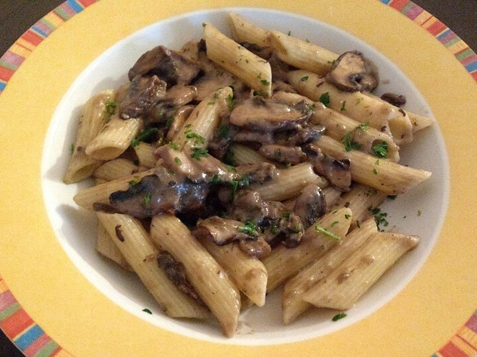 Farfalle mit Pilzen in Sojacreme von Fredi0610| Chefkoch Farfalle mit Pilzen in Sojacreme von Fredi0610| Chefkoch