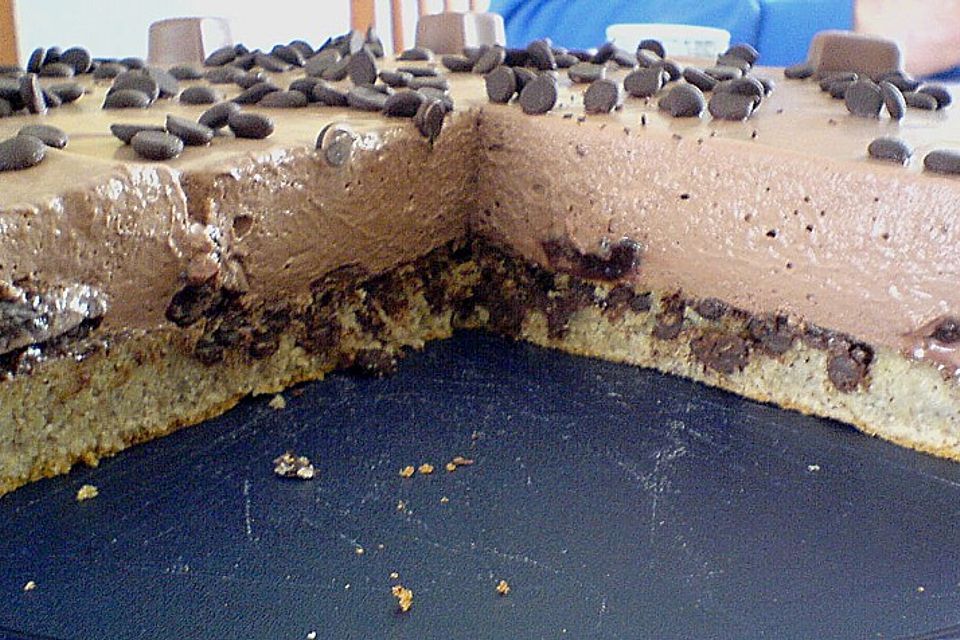 Amarena-Nuss-Torte