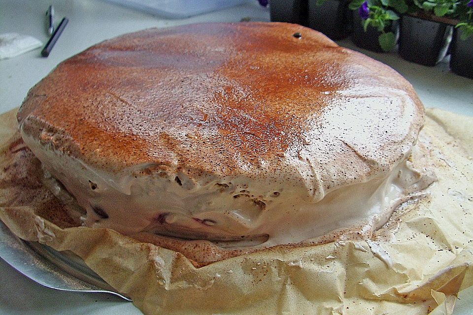 Amarena-Nuss-Torte