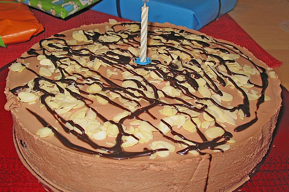 Amarena-Nuss-Torte