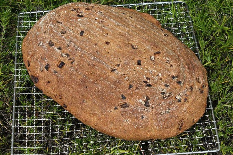 Kamut-Dinkel-Zwiebel-Vollkornbrot mit Leinsamen