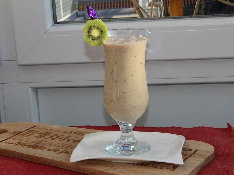 Fruchtiger Smoothie von Jessihofm99| Chefkoch