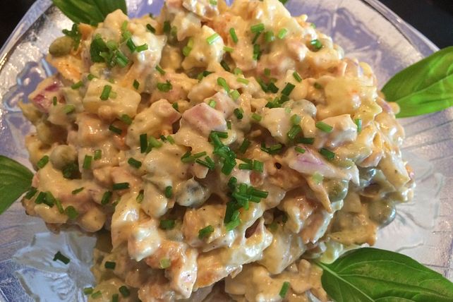 Olivjé - Kartoffelsalat mit Fleischwurst und Gemüse von Bentson| Chefkoch Olivjé - Kartoffelsalat mit Fleischwurst und Gemüse von Bentson| Chefkoch