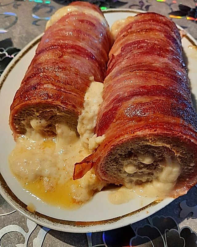 Hackfleisch-Bacon-Käse-Rolle