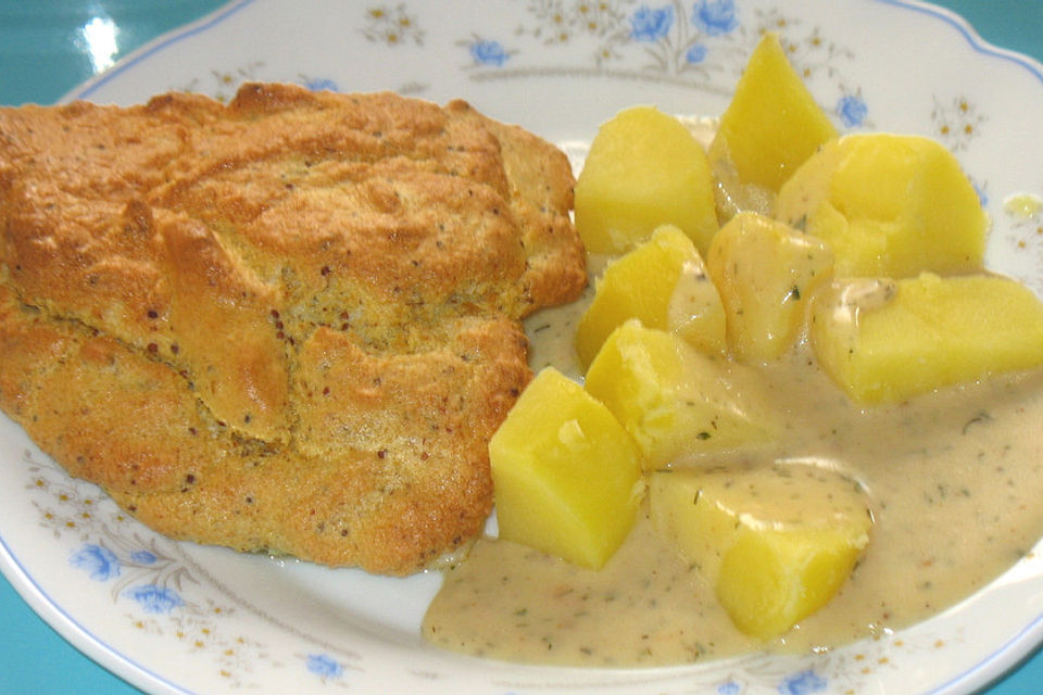 Kabeljau mit Senfkruste und weißer Dillsauce auf Salzkartoffeln