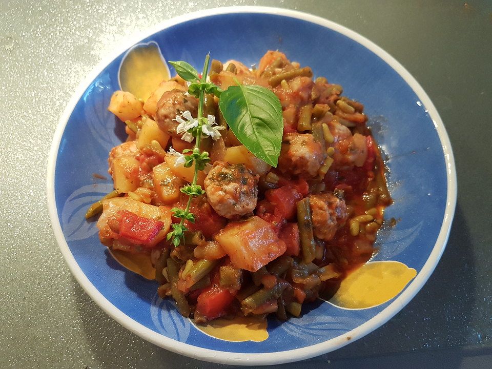 Mediterraner Bohnentopf mit grober Bratwurst von Tanztaucher| Chefkoch