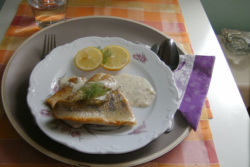 Zander in Dill-Sahne-Sauce