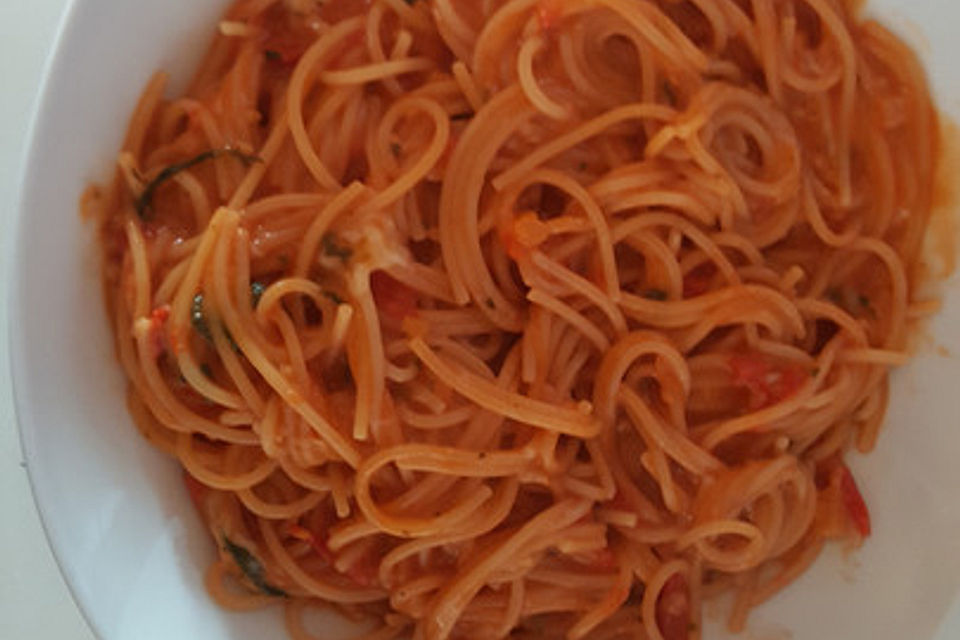 One Pot Pasta Tomate-Mozzarella