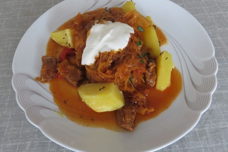 Szegediner Gulasch