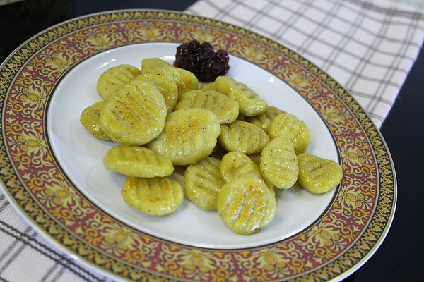 Süße Gnocchi mit Zimt und Zucker von SteffiD2 | Chefkoch