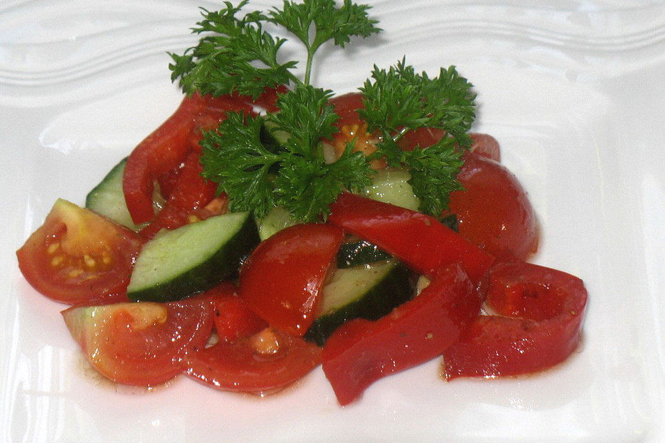 Tomaten-Gurken-Salat