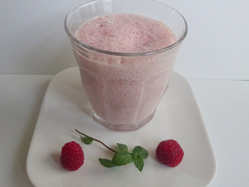Erdbeer-Himbeer Milchshake von Firirab| Chefkoch
