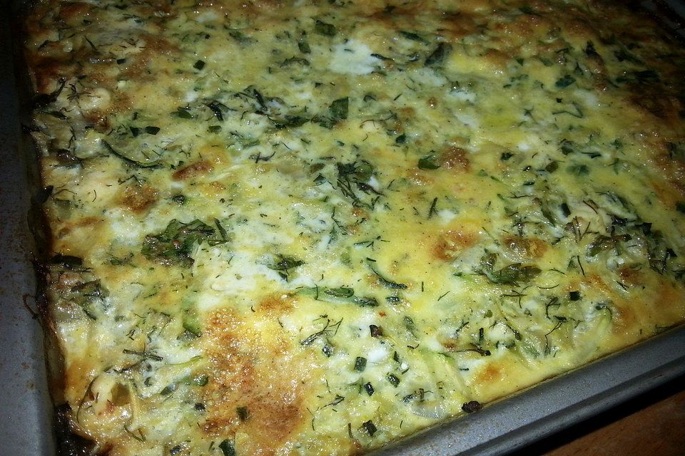 Sfougato - griechisches Ofen-Omelette mit Zucchini und Feta