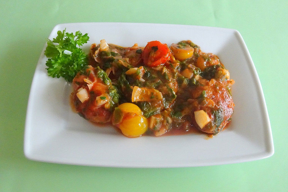 Hackbällchen in Tomaten