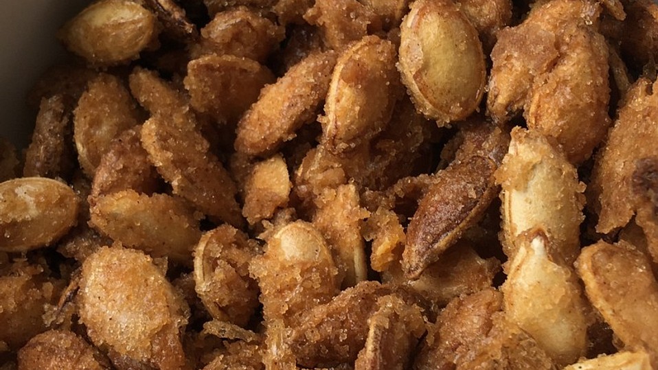 Geröstete Kürbiskerne mit Zimt und Zucker von 1digitalnative